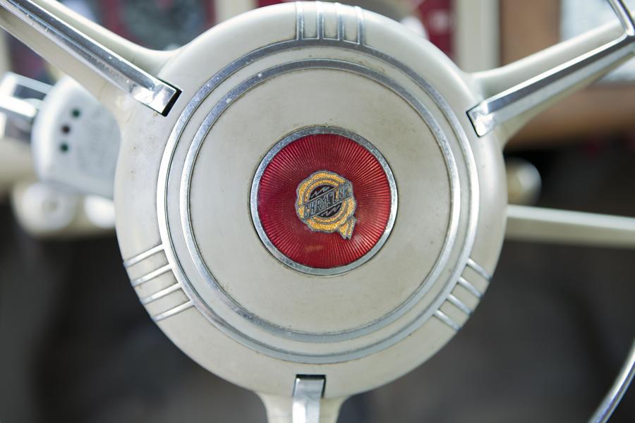  Chrysler Imperial Sedan 1939 года  (фото 7 из 17)